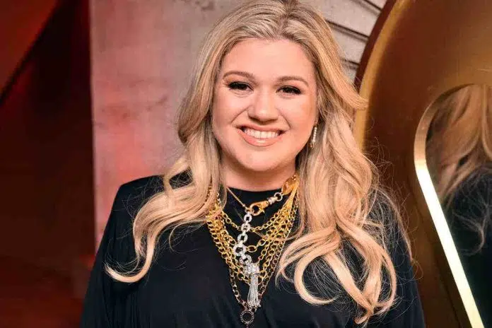 Kelly Clarkson divorce and romance