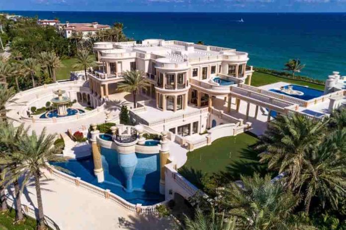 The World's Most Luxurious Mansions (You Won't Believe Your Eyes)
