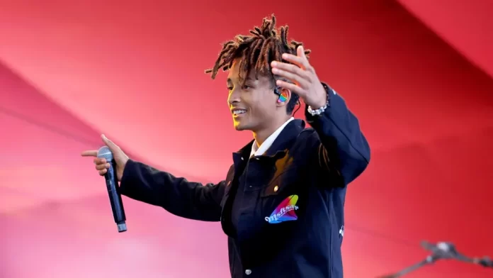 Jaden Smith Flaunts New Physique in Bathroom Pic with Rumored Girlfriend Sab Zada