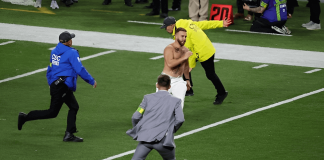 Streakers Tackled! Super Bowl Field Invaded, Two Arrested (Las Vegas) Super Bowl Streakers