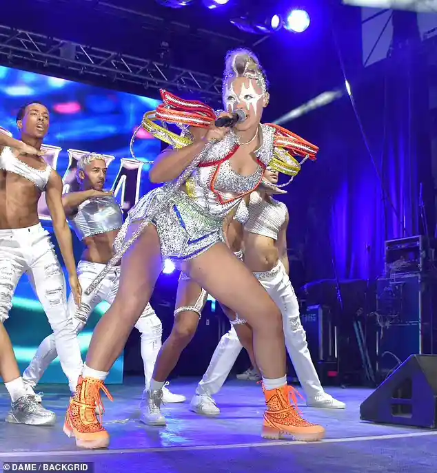 JoJo Siwa debut performance Miami Beach Pride