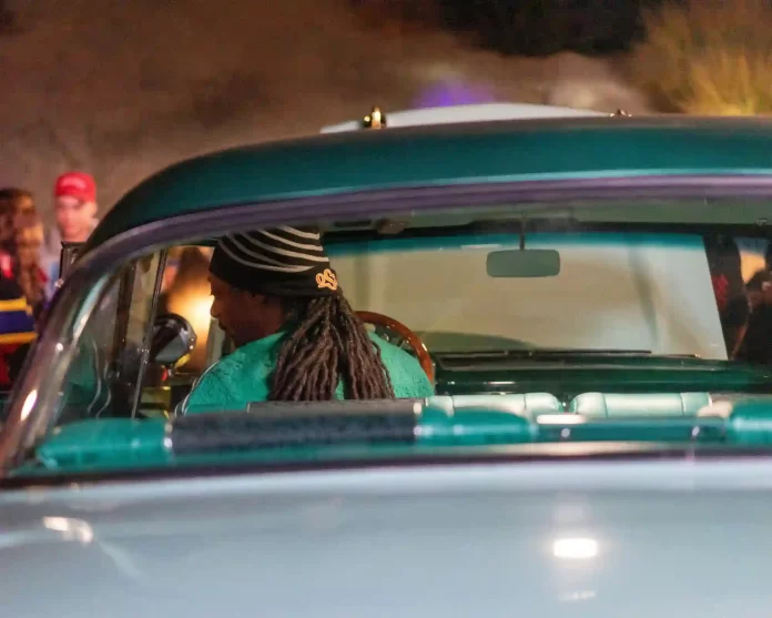 Snoop Dogg reacts to Drake's AI verse