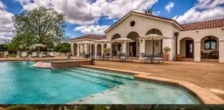 Drake purchased a 313 acre home in Texas for $15 Million Drake buys 313 acre Texas home