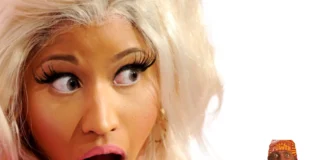 Nicki Minaj Fires Back at Fan for Comparing Her to Hulk Hogan Fan calls Nicki Minaj Hulk Hogan