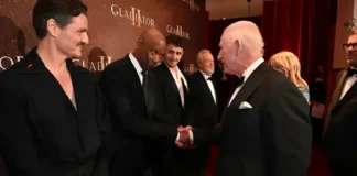 Denzel Washington Defies Security to Chat with Fans as King Charles Attends ‘Gladiator 2’ Premiere King Charles Denzel Washington encounter during Gladiator 2 premiere