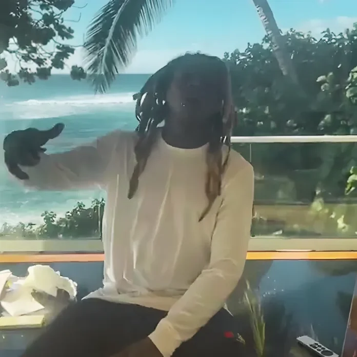 Lil Wayne working on Tha Carter 6 in Hawaii