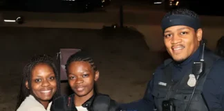 Atlanta Police Officer Gives PS5 Gift to 12-Year-Old for His Major Behavior Change Atlanta police officer gives PS5 to 12-year-old for Christmas