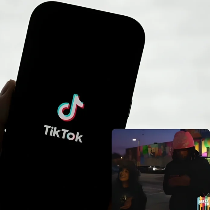 Someone deleting TikTok from phones in Atlanta