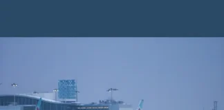 Delta Paying $30,000 Per Passenger After Toronto Plane Incident Delta Airlines $30,000 compensation Toronto flight