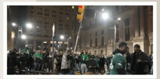 Eagles Fans Go Wild, Rip Down Traffic Lights After Super Bowl Victory! Eagles fans destroy traffic lights after Super Bowl win