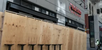 Philly Shops Are Boarding Windows Before Massive Protest philly stores boarding up before protest