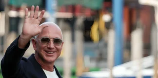 Why Jeff Bezos Sold $665 Million of Amazon Shares This Week Jeff Bezos recent Amazon stock sale amount