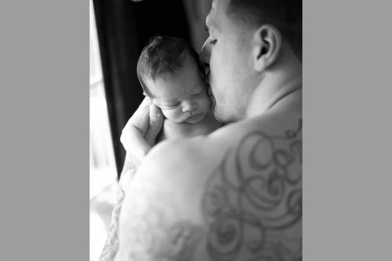 NFL star Aaron Hernandez and his daughter