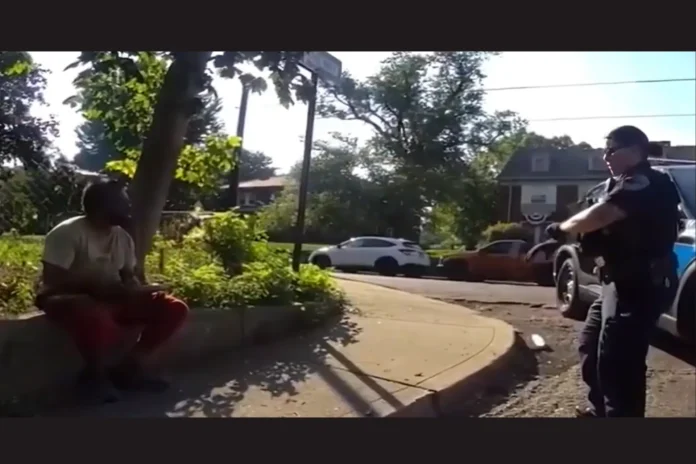 Peoria police shooting man with bat