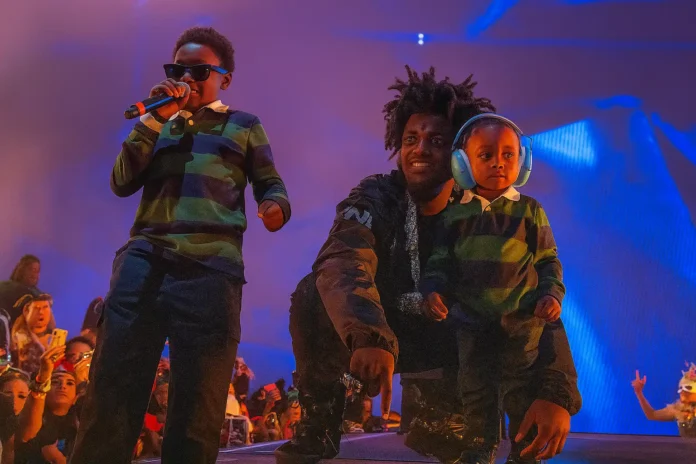 Kodak Black father-son performance