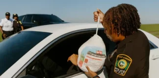 Miami Gardens Police Build Trust with ‘Turkeys Instead of Tickets’ Thanksgiving Giveaway turkeys instead of tickets