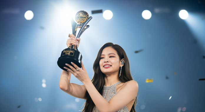 Jennie Wins Record of the Year Daesang at MMA 2025