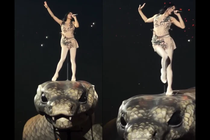 Jolin Tsai snake