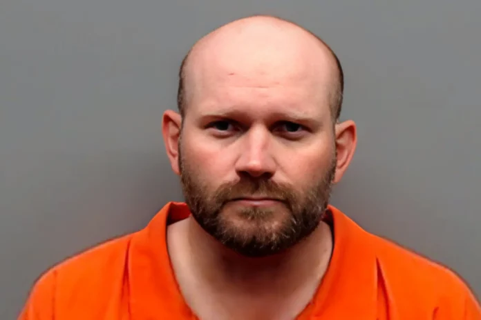 Texas man harbors 6 kids