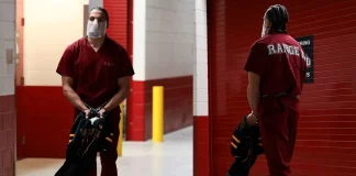 Mack Hollins Arrives Barefoot & Handcuffed at Super Bowl LVIII Mack Hollins Super Bowl handcuffs