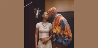 NLE Choppa Signs New Artist, Kisses Her Before Studio Session NLE Choppa signs new artist