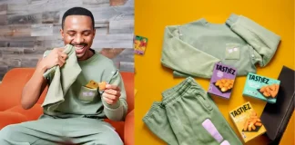 TAST!EZ Gaming Outfit Features Tear-Off Napkin Sleeves for Ultimate Snacking TAST!EZ gaming outfit napkins