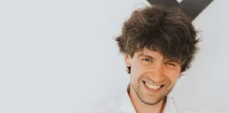 Google Employee Arrested for $1M Insider Trading Scheme Using Search Analytics Google employee arrested insider trading