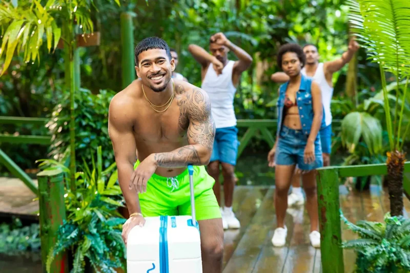 Mayor Furious as Bethlehem Police Officer Ditches Badge for ‘Love Island’