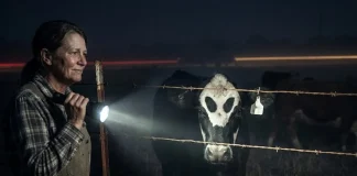 Arkansas Farmer’s ‘Alien Faced Cow’ Spooks Her at Night alien faced cow Arkansas