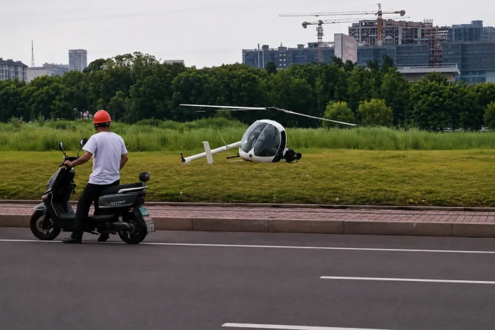 helicopter tail snapped China