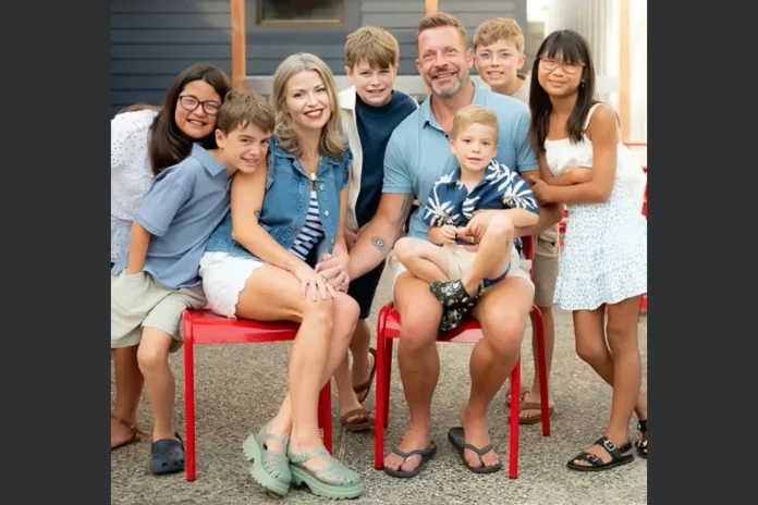 Father Kills Wife and 6 Children in Tragic Murder-Suicide and House FireMeet Jongkuch Mach: 7'6