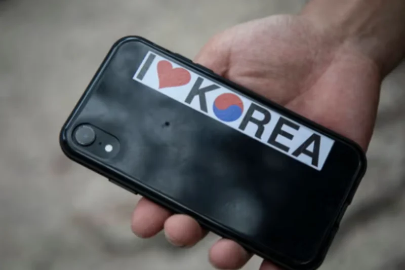 Kim Kang-woo's Viral North Korea Selfie Tells the Story of an Unthinkable Rescue Mission