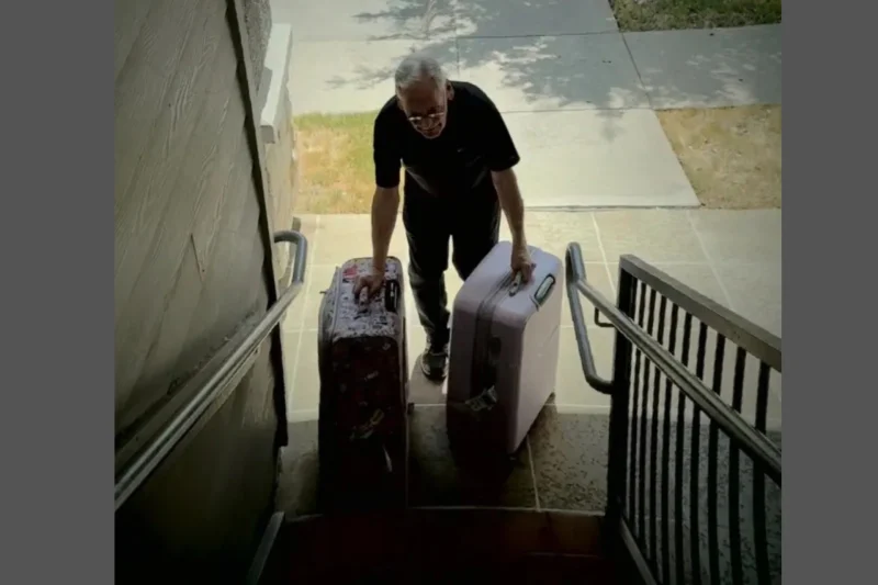 Strangers Raise $250K+ to Help 81-Year-Old Quit Delivering Lost Luggage