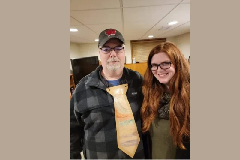 He Promised He’d Wear It on Her Wedding Day — 24 Years Later, He Did