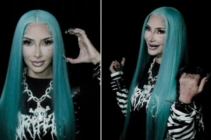 Kim Kardashian North West Halloween costume