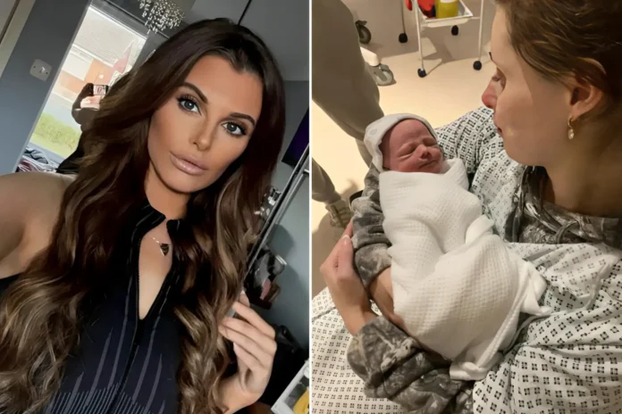 UK woman gives birth ambulance